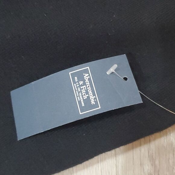 ✨️NWT Abercrombie Women’s black Knit bodysuit, Size Xl - Picture 2 of 6